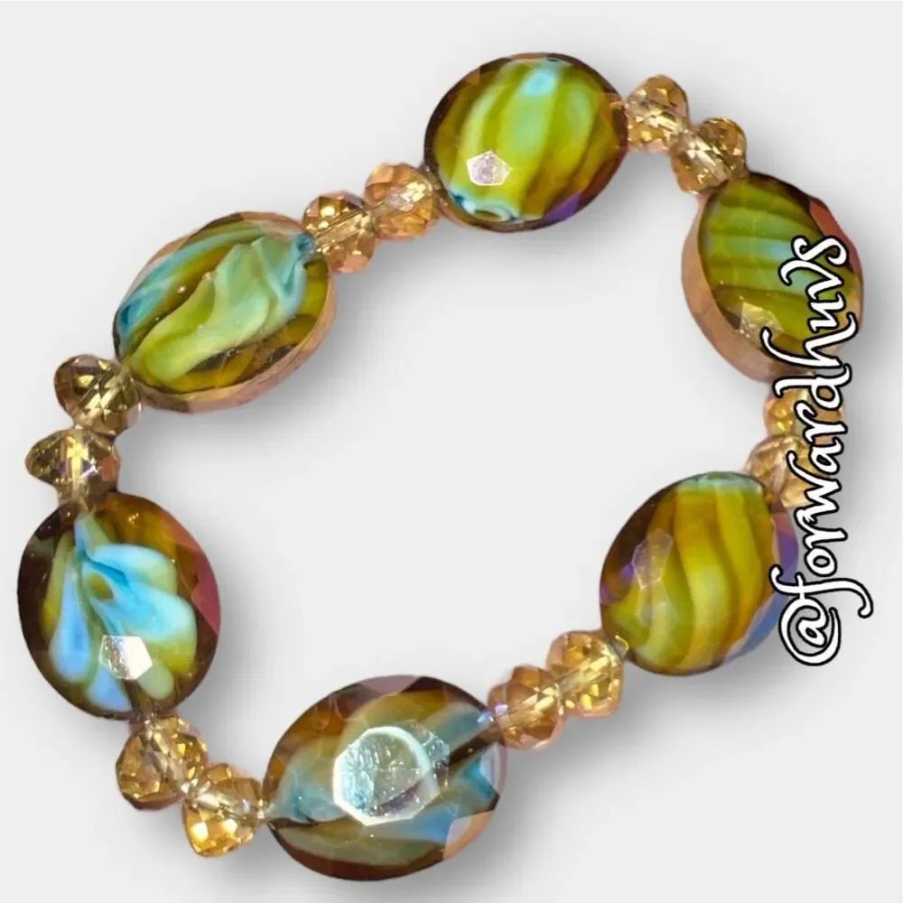 Beautiful Faceted Glass Bead Stretch Bracelet with Handmade Lampwork Beads